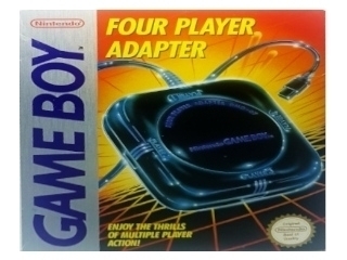 De Game Boy Four Player Adapter werd vroeger geleverd in een doos, deze is vandaag de dag erg zeldzaam.